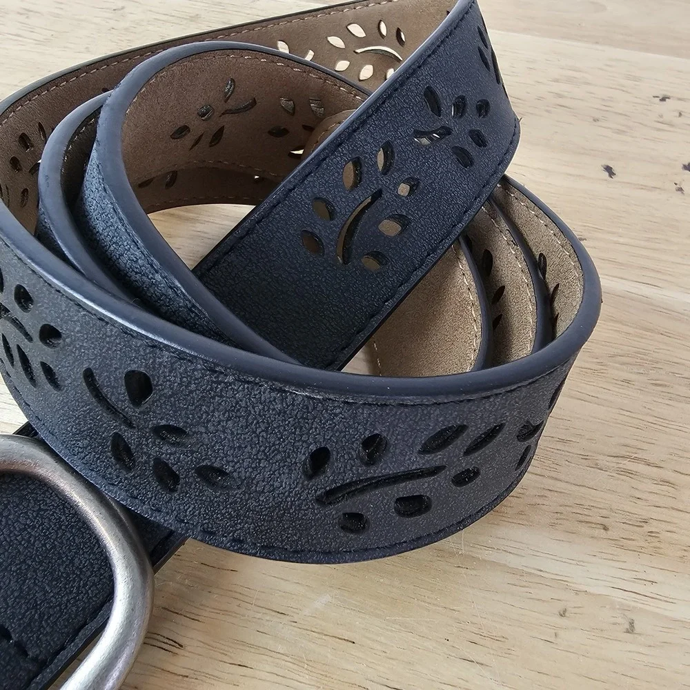 Relic black faux